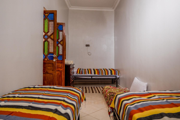 Others 3, Yakout hostel, Tanger-Assilah