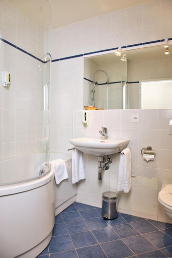 Bathroom 4, Hôtel de la Couronne, Morges