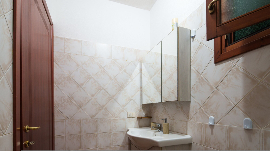 Room 3, Gabry s House in Olbia, Olbia-Tempio
