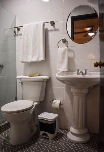 Bathroom 4, Hotel Santa Ana, Mérida
