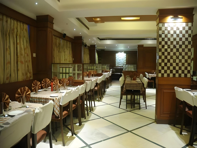 Food & Drinks 4, Hotel Maurya Residency, Mysore