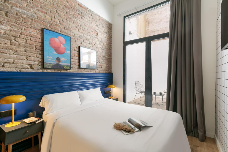 Bedroom, Arte Suites by Olala Homes, Barcelona