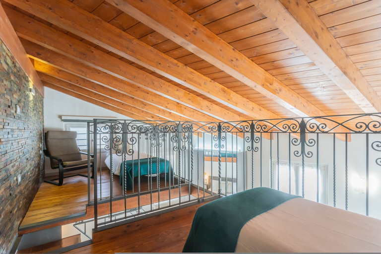 Room 2, Domus 4 in Como in Como, Como