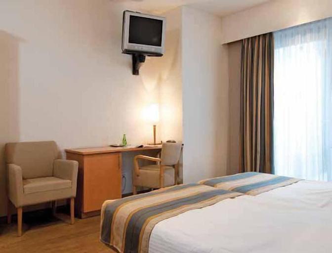 Bedroom 3, Hotel Du Commerce, West-Vlaanderen
