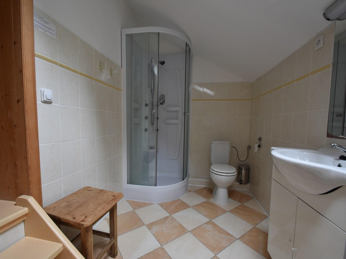 Others 4, Holiday home in a quiet authentic mountain village, Jablonec nad Nisou