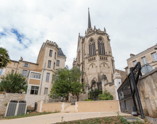 Exterior & Views 2, Hôtel des Arts, Charente