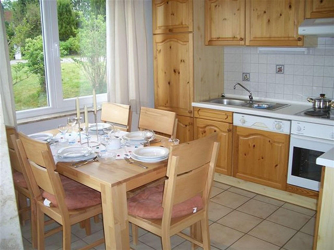 Others 2, Bungalow im Feriendorf Uslar mit Gartenterrasse, Northeim
