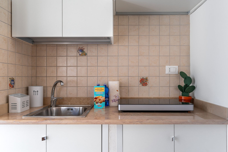 Others 5, Ierone Apartment with Balcony by Wonderful Italy, Syracuse
