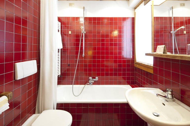 Bathroom, Hotel Bellaria, Belluno