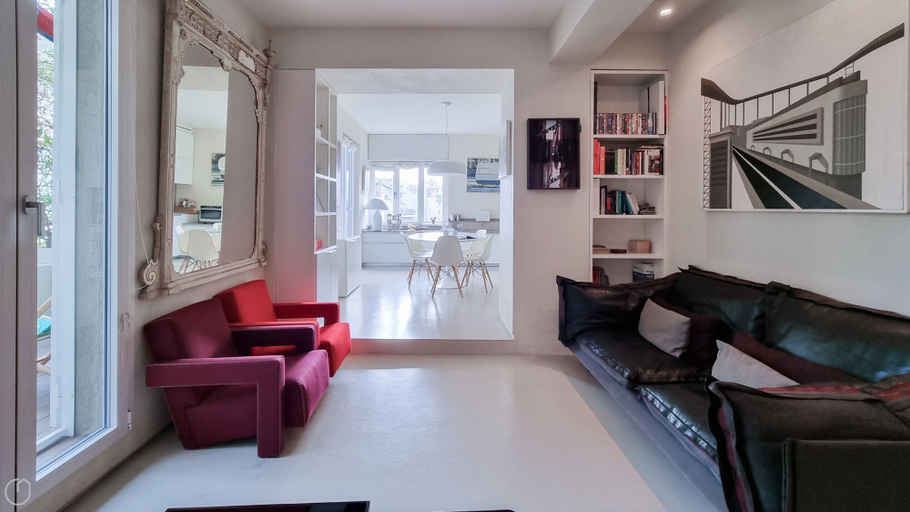 Others 3, Italianway - Venini 16, Milano
