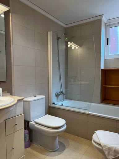 Room 3, Playasol in Denia With 3 Bedrooms and 2 Bathrooms, Alicante
