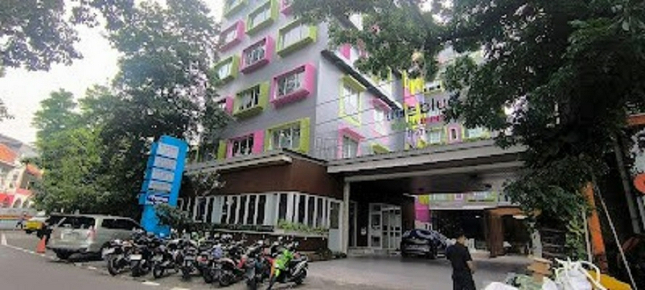Exterior & Views 1, Hotel Bunga Bunga, Central Jakarta