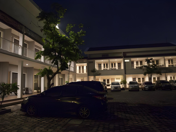 Others 5, Hotel GM253, Jember