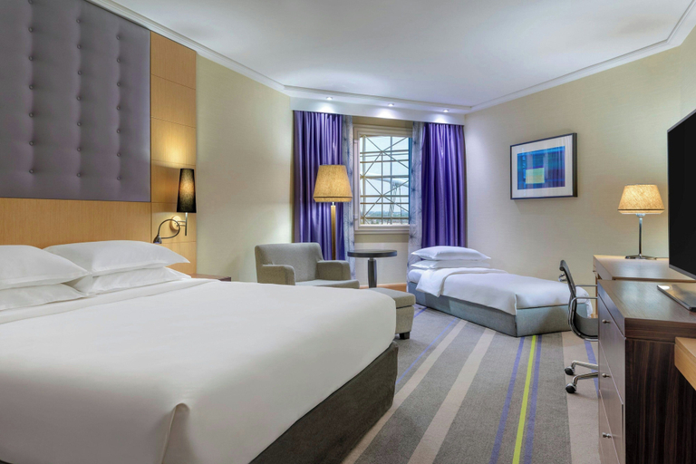 Bedroom 2, Sheraton Brussels Airport Hotel, Vlaams Brabant