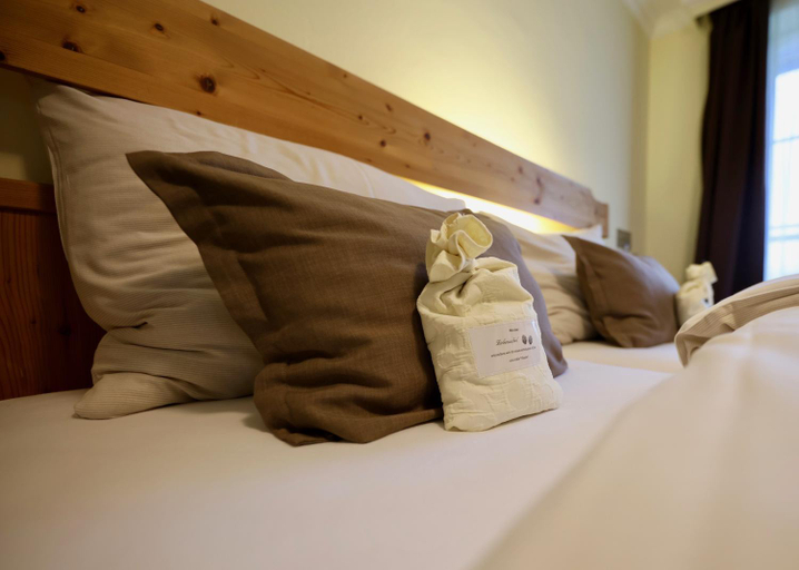 Bedroom 2, Hotel Kreutzer, Liezen