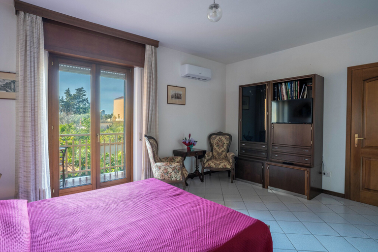 Room 5, Casa Wanda Appartamento il Mirto, Oristano