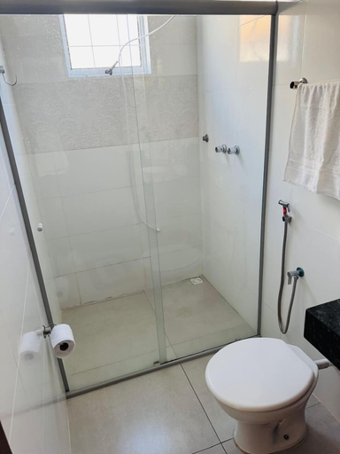 Bathroom 3, Pousada Dona Terezinha, Formiga