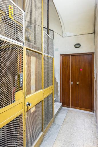 Room 3, Central Station Housing - Apartment 2 by Wonderful Italy, Napoli
