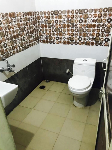Bathroom 5, HOTEL SHIV SADHNA, Rajgarh