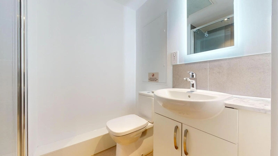 Bathroom 3, Student Only Paddington City View, London