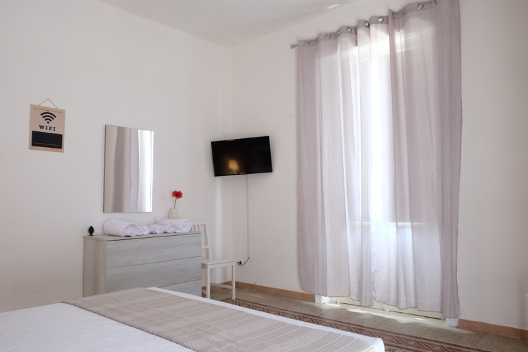 Room 3, Myia 1A in Siracusa With 1 Bedrooms and 1 Bathrooms, Syracuse