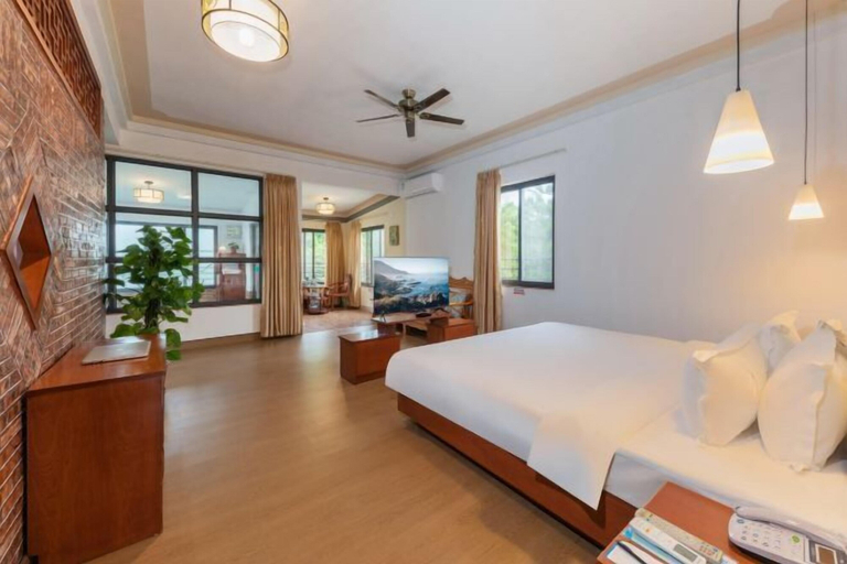 Bedroom 3, Enping Jinjiang Hotspring Hotel, Jiangmen