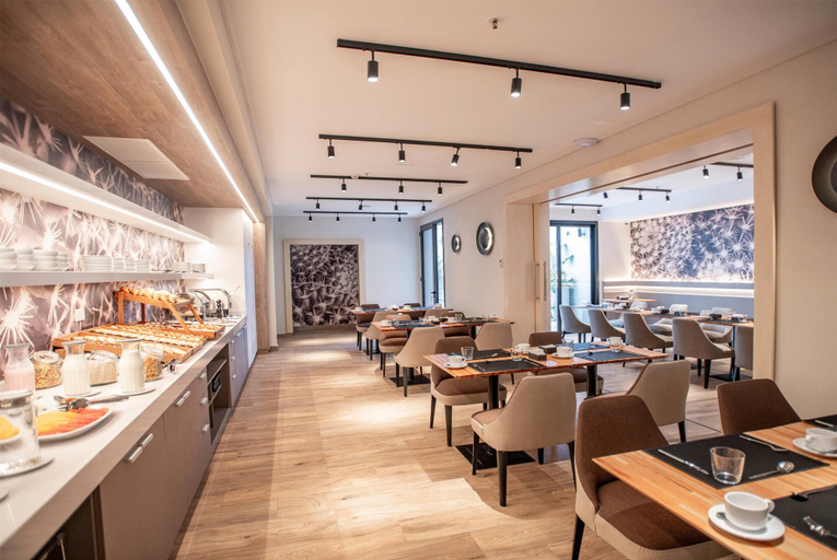Food & Drinks 5, Dazzler By Wyndham Salta, Capital