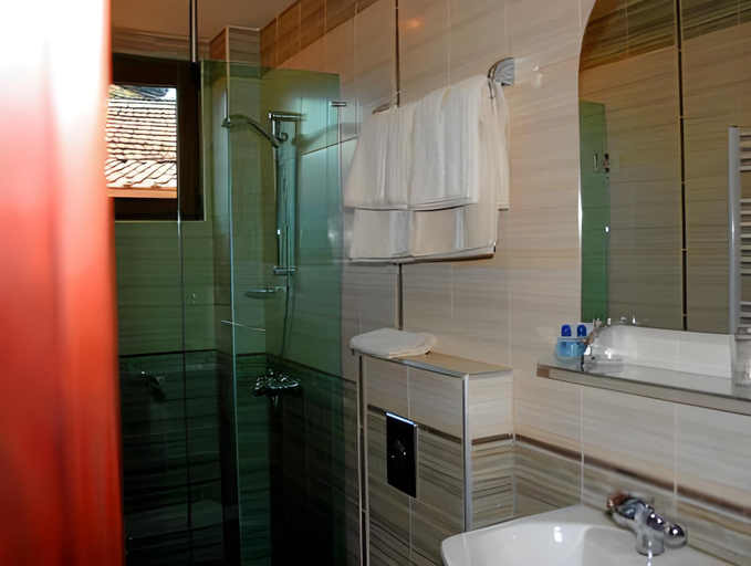 Bathroom 4, Martin Club Hotel, Bansko