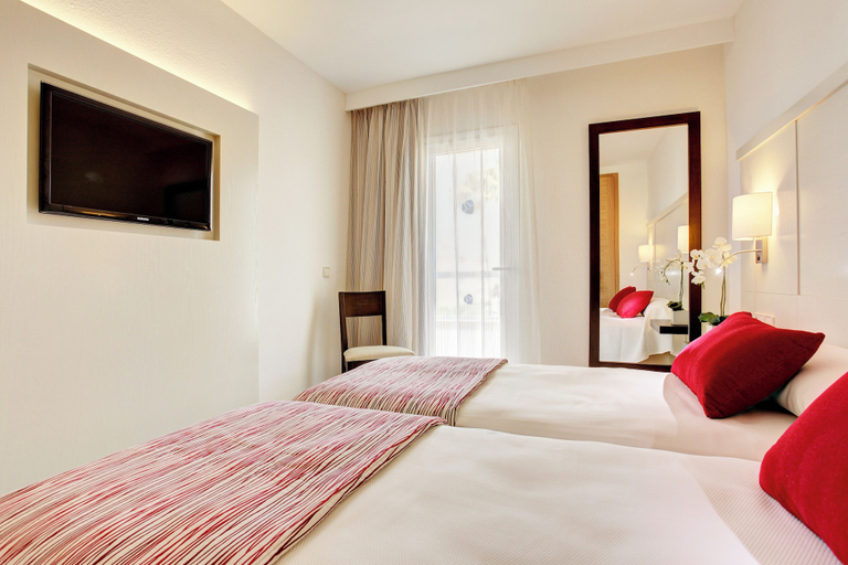 Bedroom 3, Grupotel Alcudia Suite, Baleares