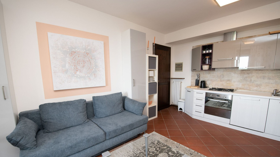 Others 4, Appartamento le Terrazze Soiano, Brescia