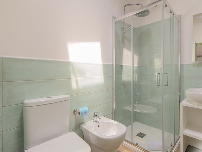 Bathroom 4, Hotiday Milano Marittima Pineta, Ravenna