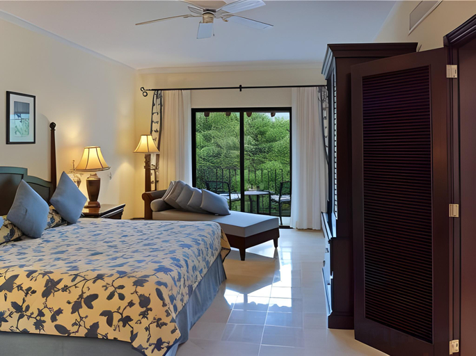 Bedroom 3, Occidental Cozumel - All Inclusive Resort, Cozumel