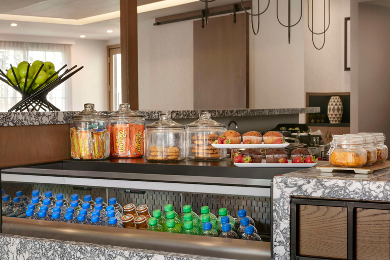 Food & Drinks 5, Hyatt Place Santa Barbara, Santa Barbara