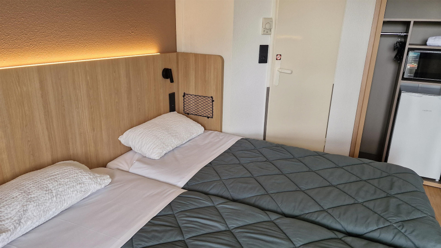 Bedroom 4, Premiere Classe Avignon Nord - Le Pontet, Vaucluse