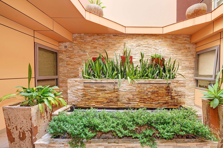 Sport & Beauty, Best Western Plus Camperdown Suites, Sydney