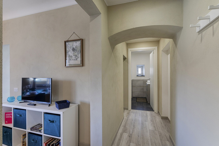 Room 2, Raibetta Apartments - Two, Genova