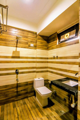 Bathroom 5, Vishu premium guesthouse, Agra
