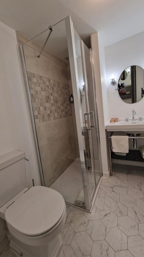 Bathroom 4, Hotel Dandy Rouen centre, Seine-Maritime