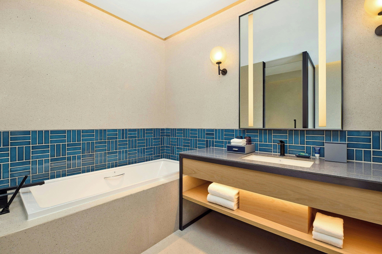 Bathroom 5, Four Points By Sheraton Rizhao, Rizhao