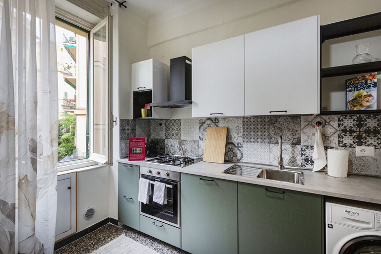 Room 3, Happy Family Apartment by Wonderful Italy, Genova
