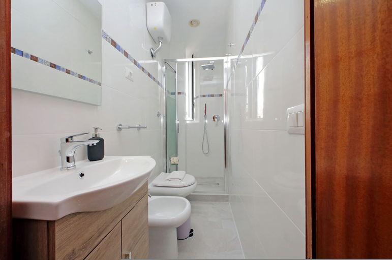 Room 3, 4bnb - Queen Mary Vatican Home, Rome