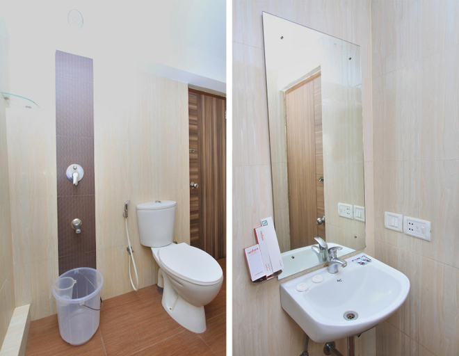 Bathroom 4, La Sara Vista, Bangalore