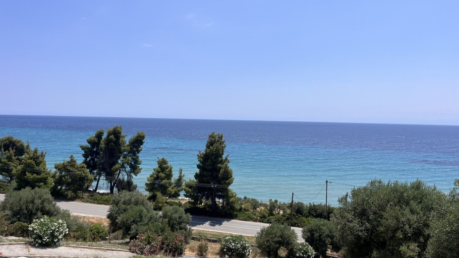 Others 3, kaloutsikos sea view house, Central Macedonia