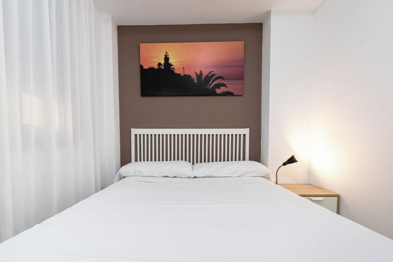Bedroom 3, Neptuno Aparthotel, Barcelona