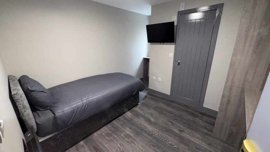 Others 5, The Lindsey Hotel, North Lincolnshire