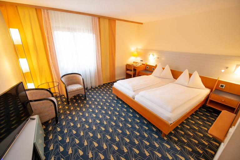 Bedroom 2, Hotel Rokohof, Klagenfurt