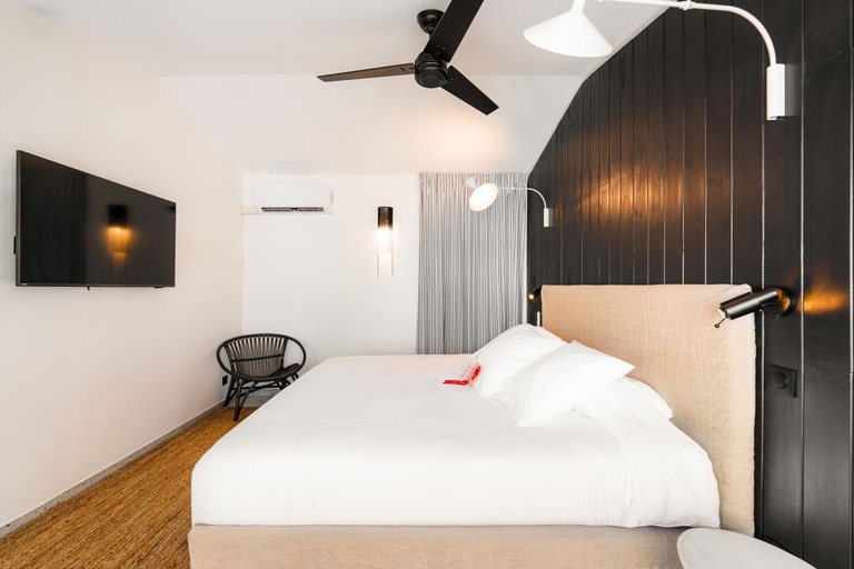 Bedroom 4, Doudou Hotel by Dina Mogarbine, Saint-Paul