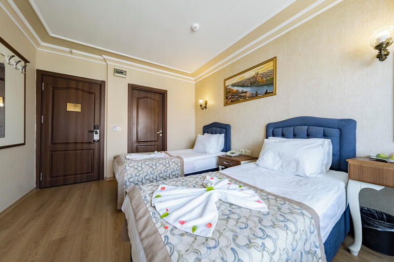 Bedroom 2, Grand Hamit Hotel, Çankaya