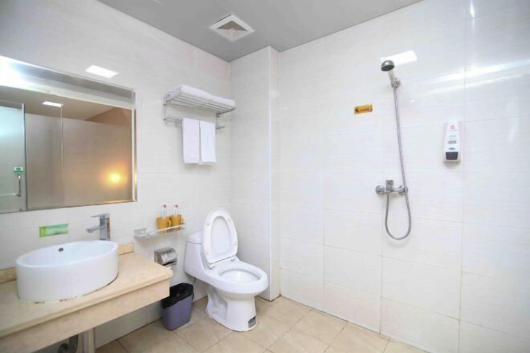 Bathroom 3, Liudianban Inn (Dongguan Dalang), Dongguan