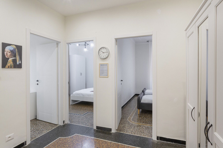 Room 5, Happy Family Apartment by Wonderful Italy, Genova